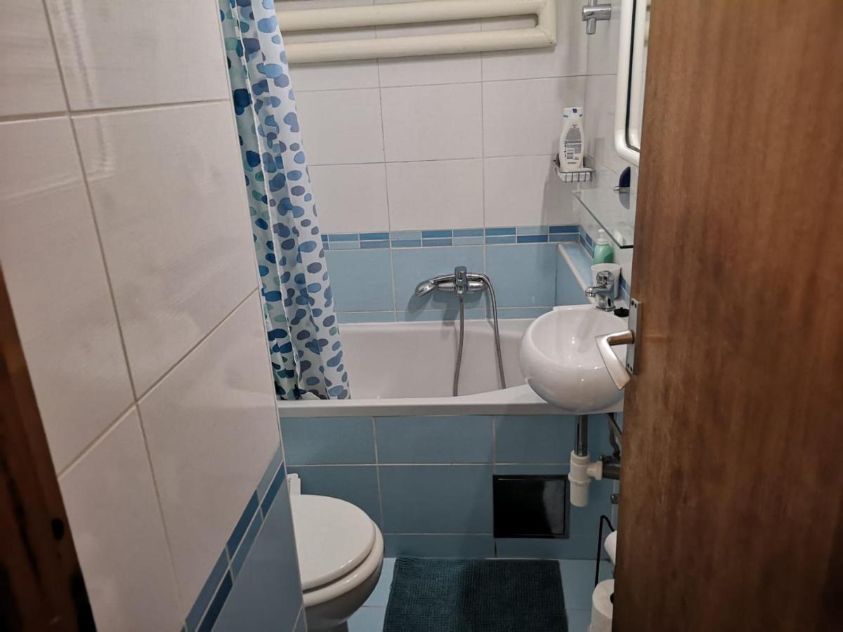 Apartman Myra Zagabria Esterno foto